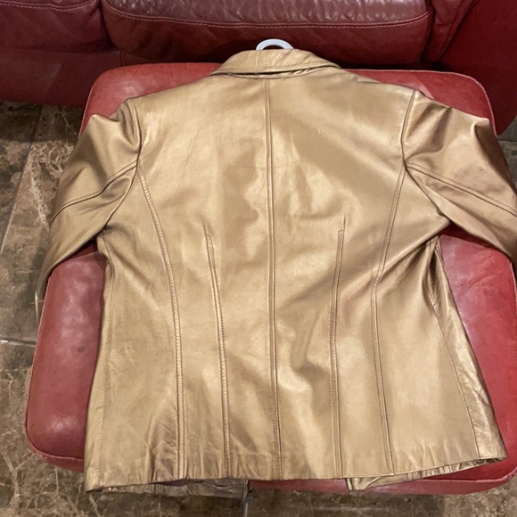 Leather Jacket xs but fits like a small - Picture 3 of 5